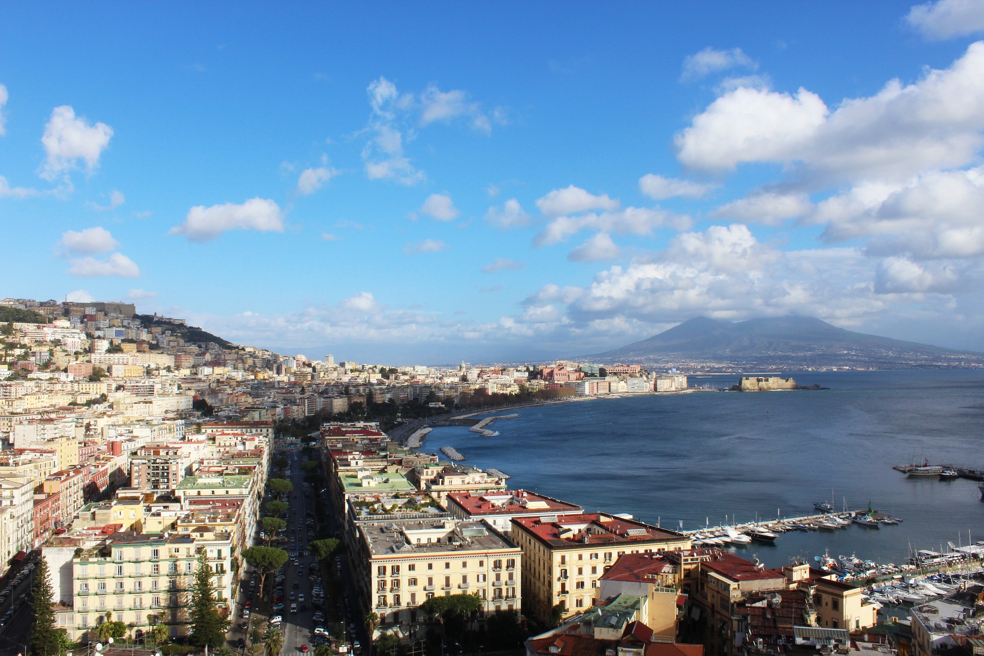 naples-1131716_1920_0